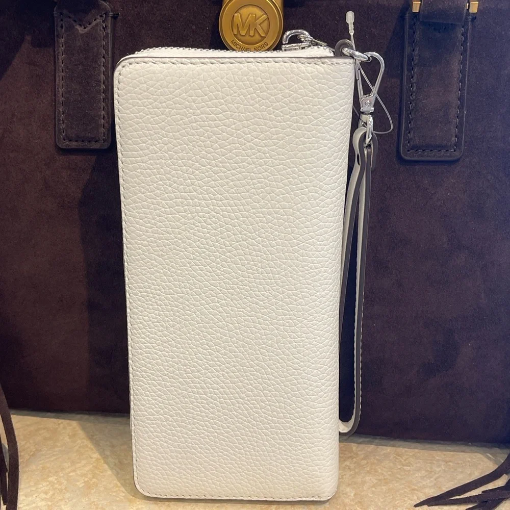 MICHAEL KORS Lg Pebbled Leather Continental Wallet Wristlet Phone Holder  Optic